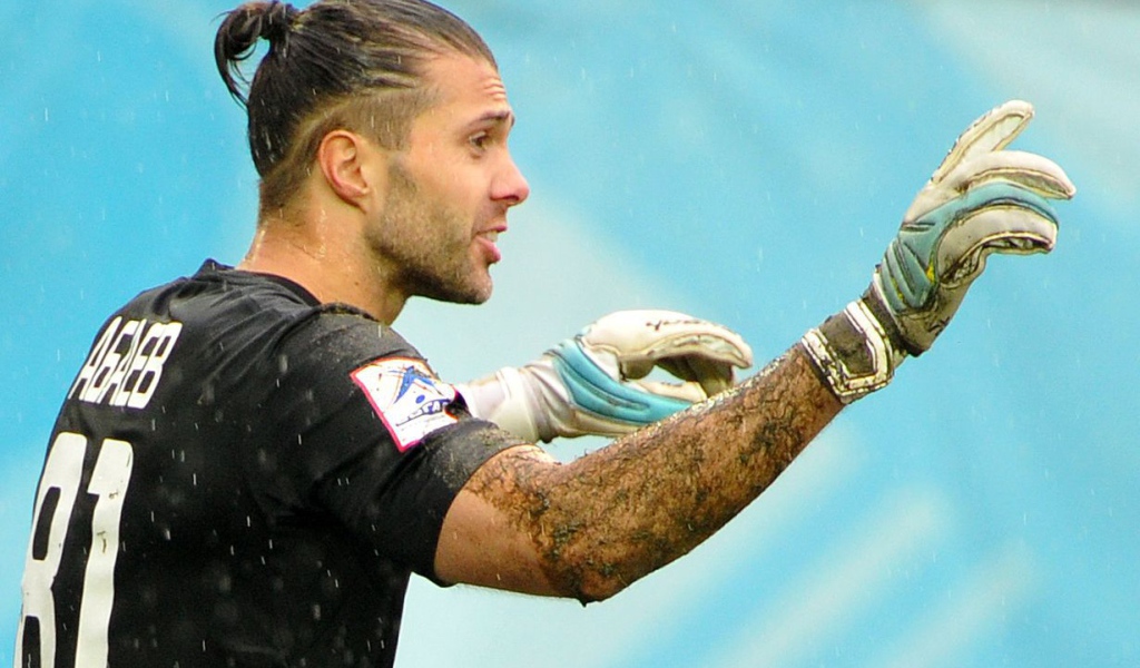 Вратарь Локомотива Илья Абаев