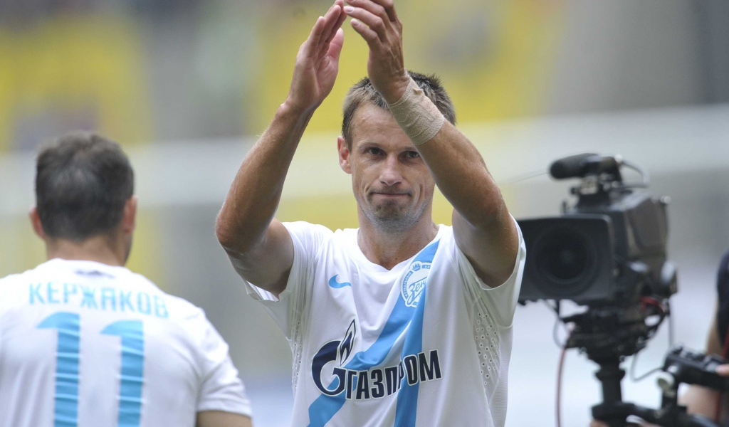 Сергей Семак полузащитник клуба Зенит