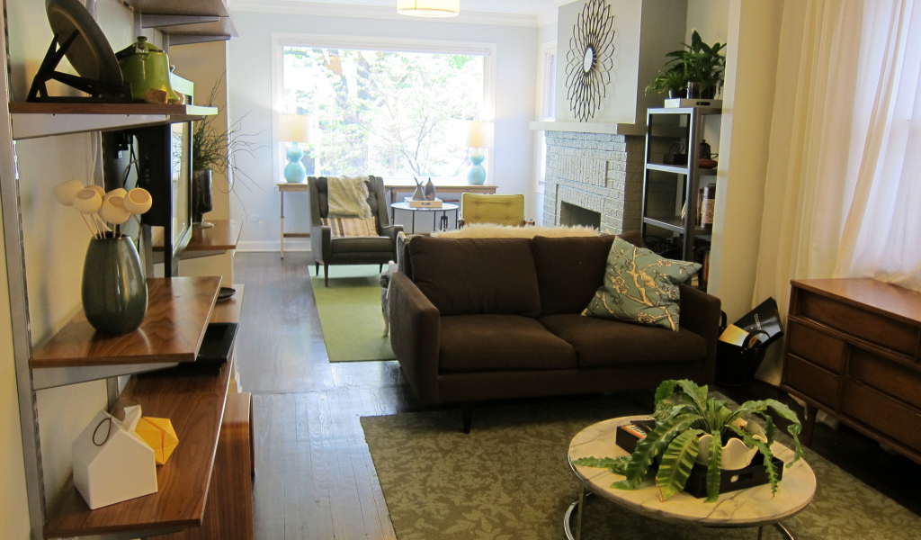 Узкая комната для гостиной