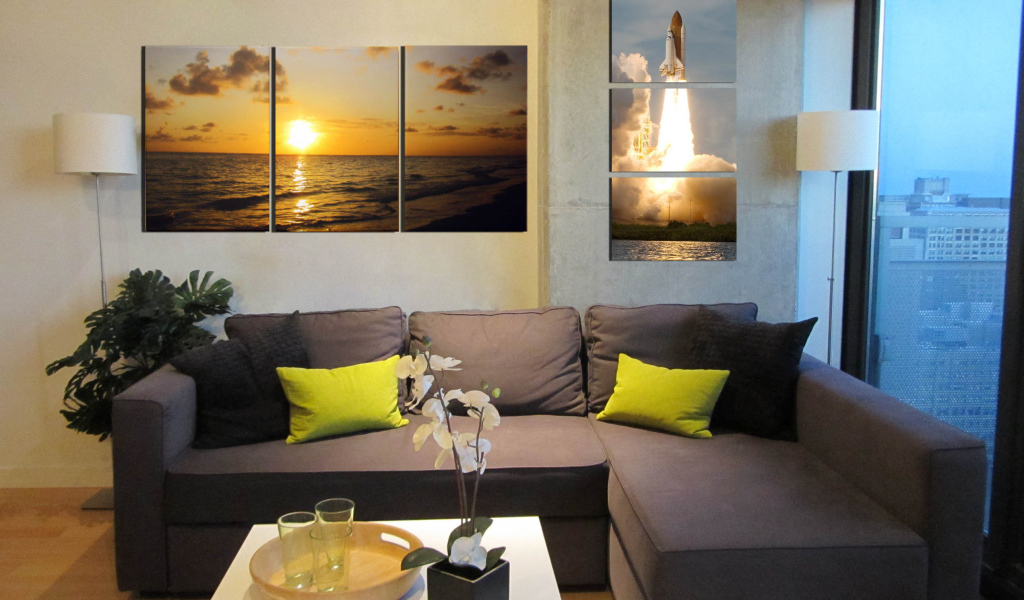 Картины на стене в гостиной