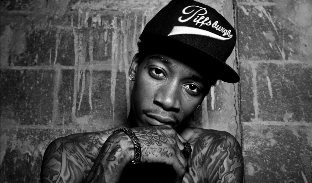 Человек с татуировками