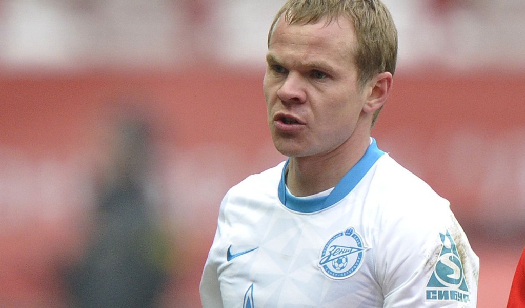 Фото защитника Зенита Анюкова Александра