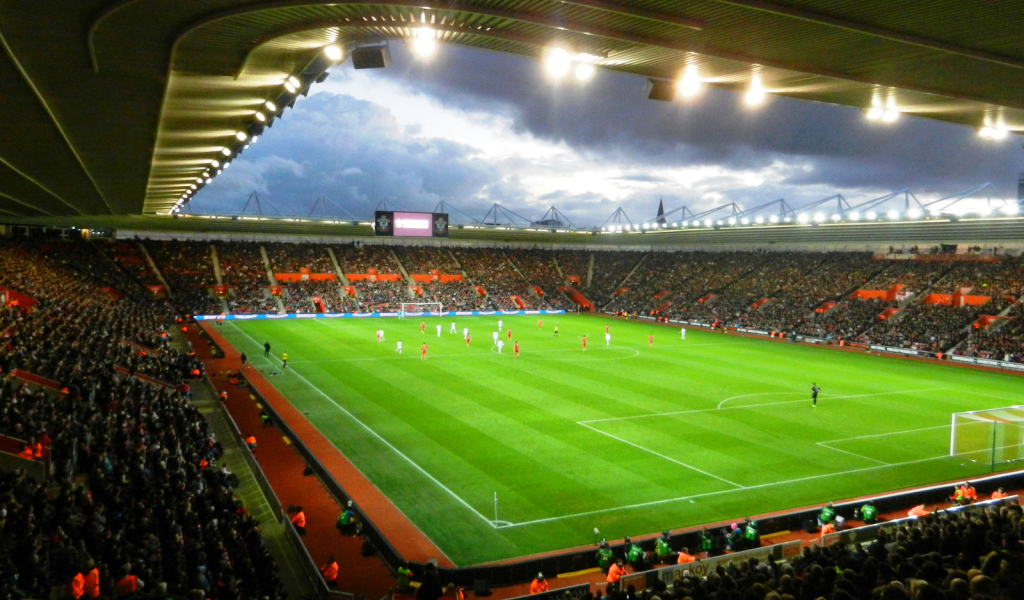 Популярный Футбольный клуб Англии Суонси Сити