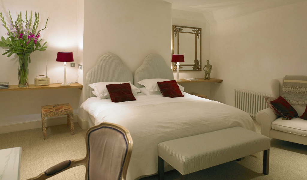 Романтический дизайн спальни