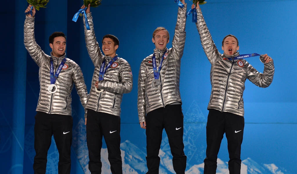 Обладатель серебряной медали американский шорт-трекист Джордан Мэлоун на олимпиаде в Сочи