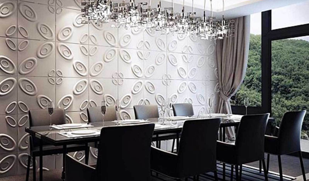 Лепные стены в столовой