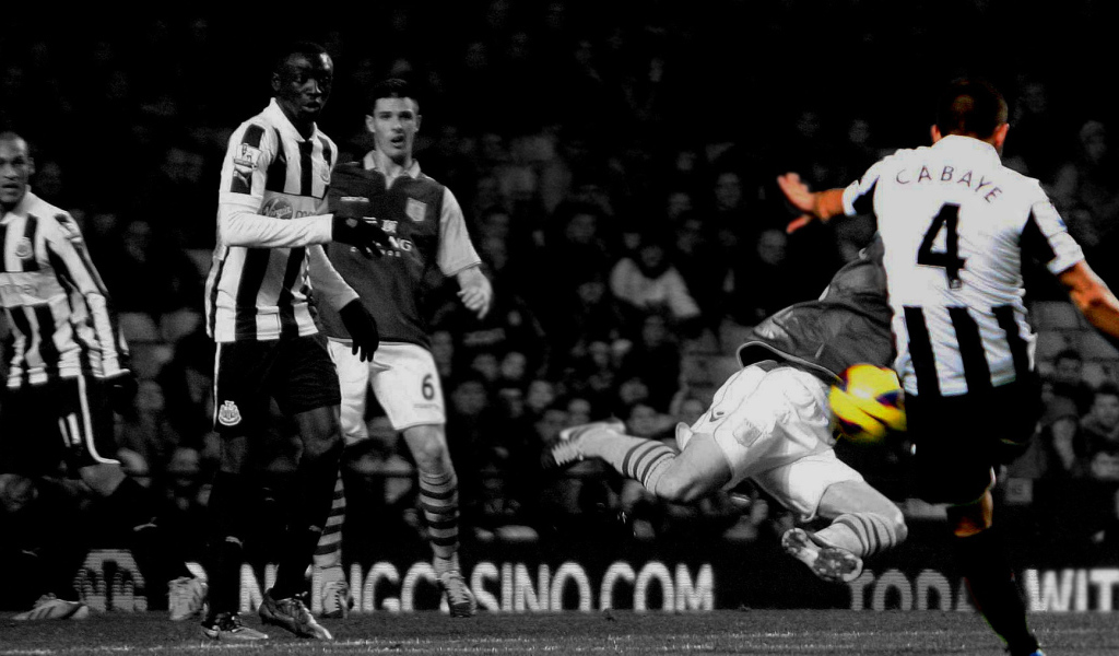 Возлюбленная футбольная команда Англии Ньюкасл Юнайтед