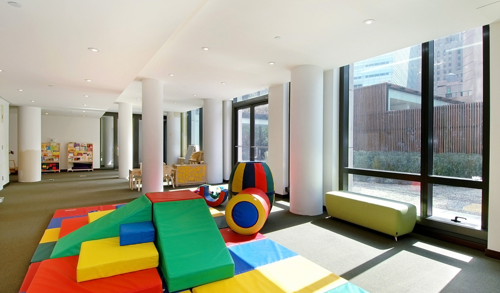 Просторная детская комната