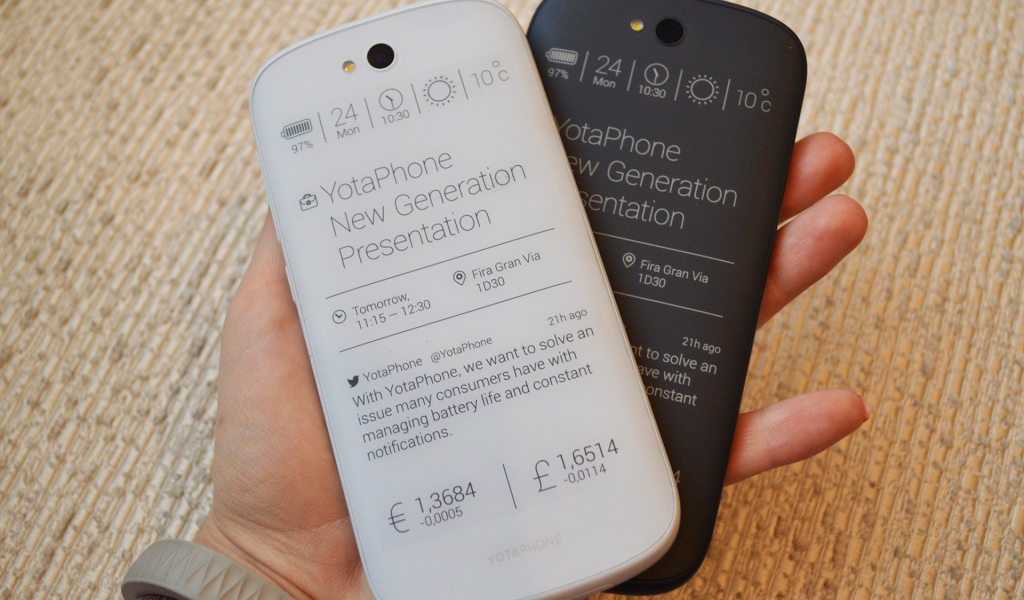 Два цветовых решения YotaPhone 2