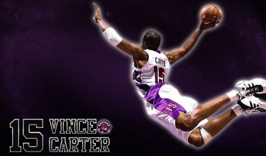 Винс Картер летает по баскетбольной площадке
