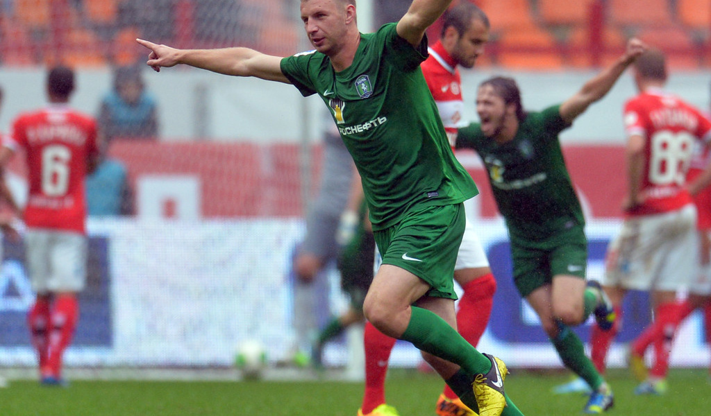 Владимир Рыков защитник клуба Томь