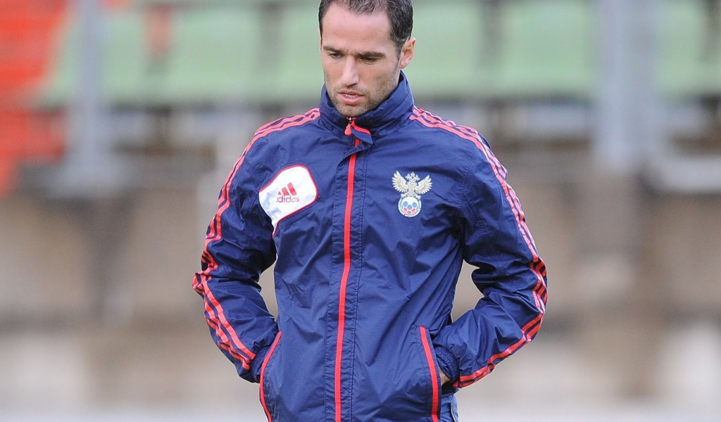 Роман Широков полузащитник Зенита в форме сборной России