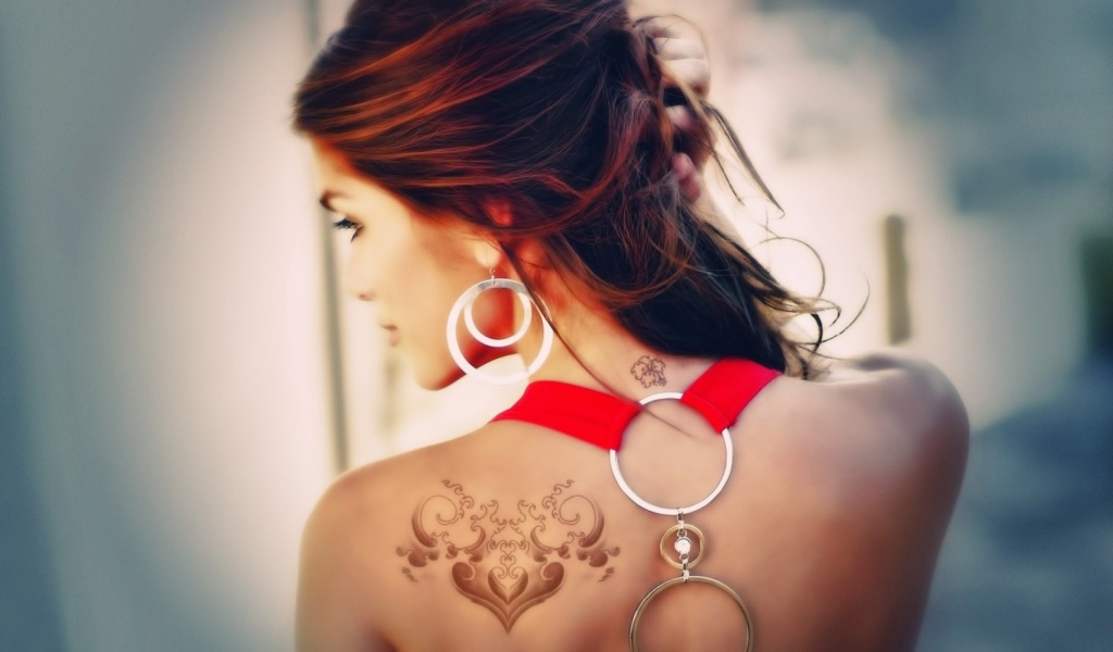 Татуировка на спине