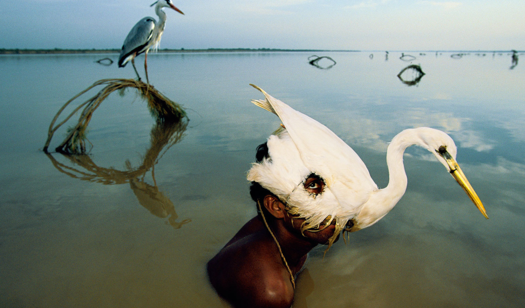 Охотник в маске