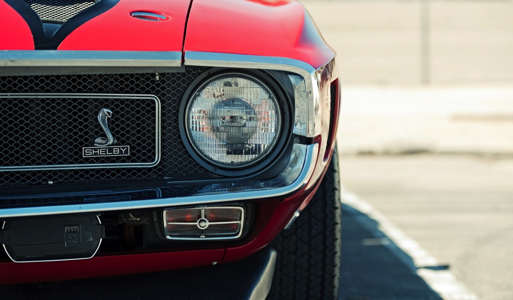 Мощный автомобиль Шелби
