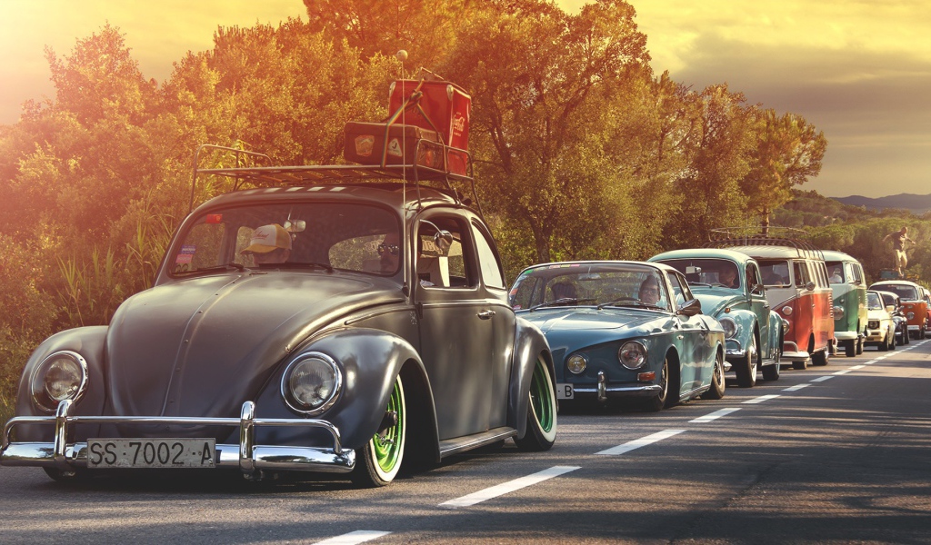 Парад старых ретро автомобилей