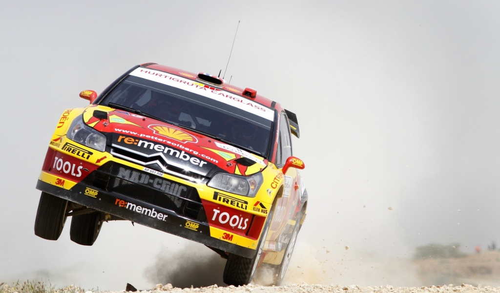 Спортивный автомобиль на двух колесах