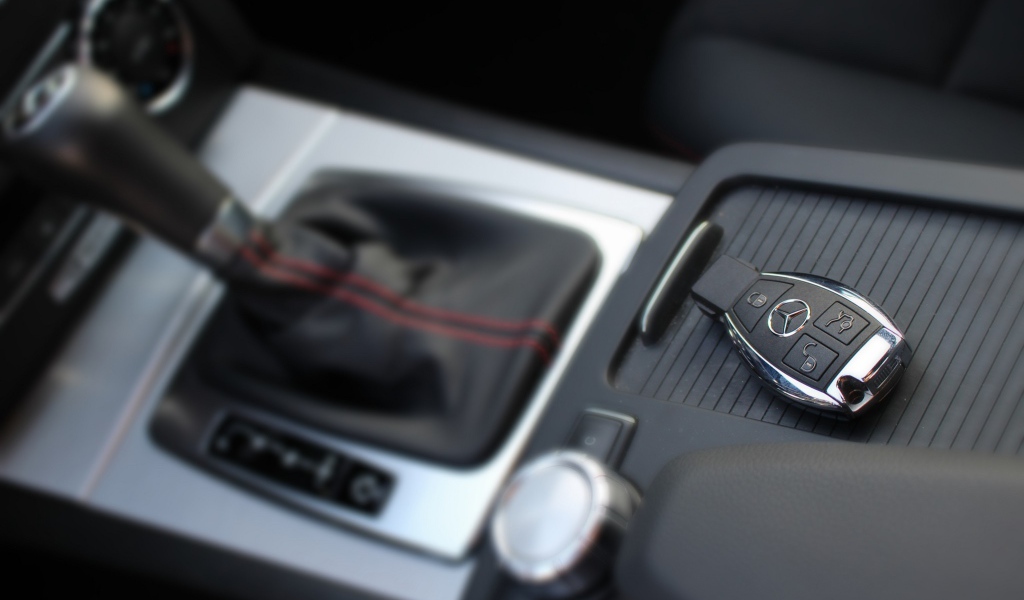 Интерьер дорогого автомобиля