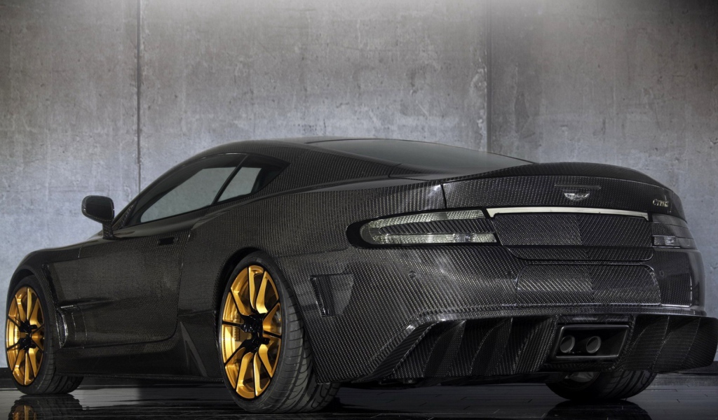 Текстура карбон на черном Aston Martin