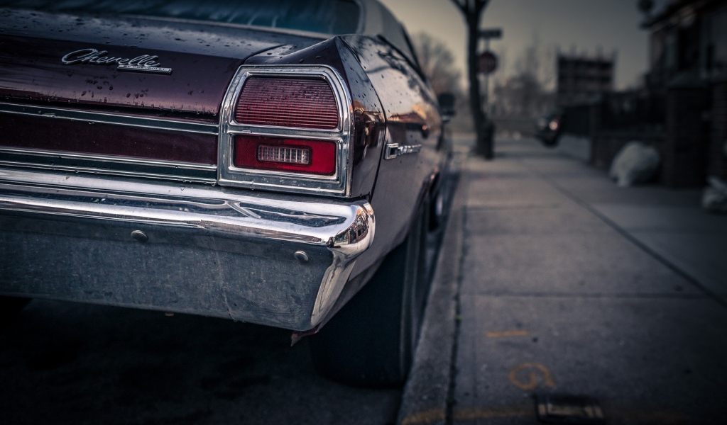 Задние огни старого Chevelle SS