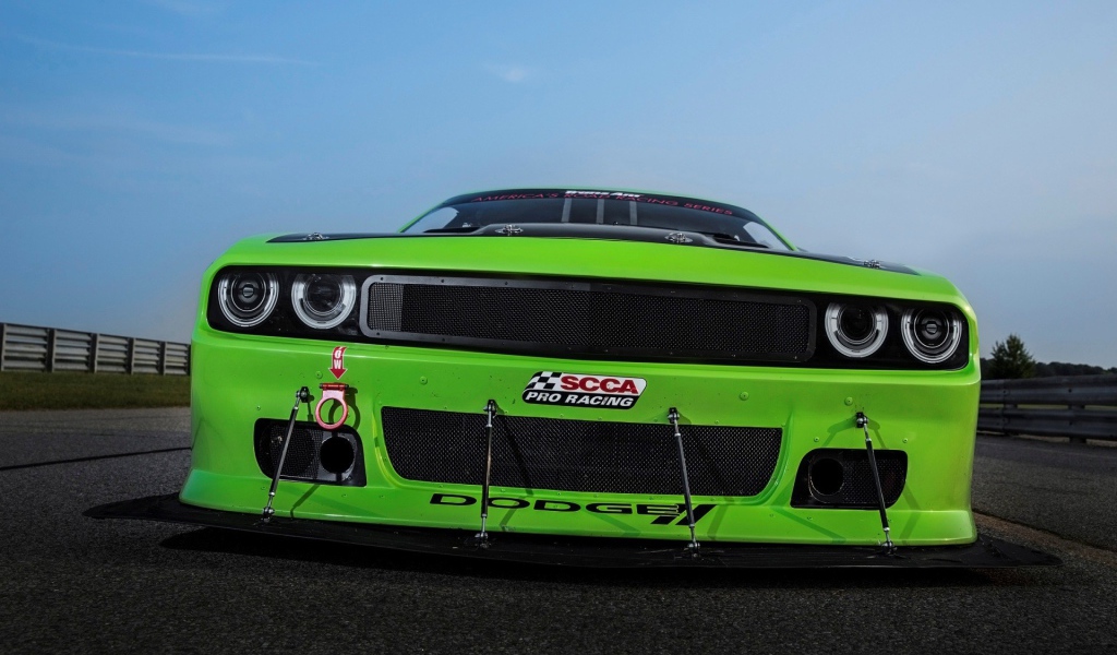 Спортивный Dodge Challenger SRT Trans-Am