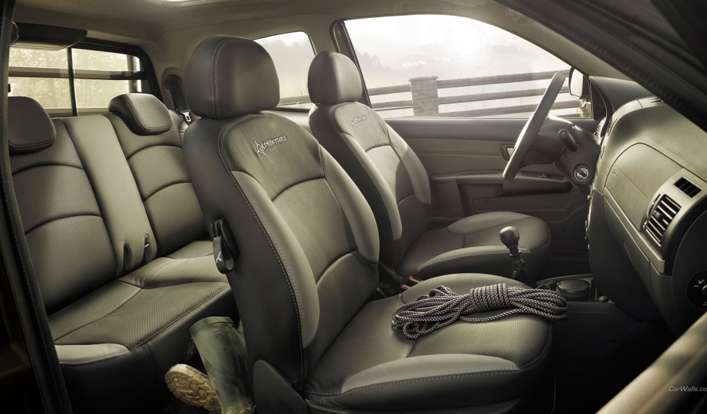 Салон автомобиля Fiat Strada