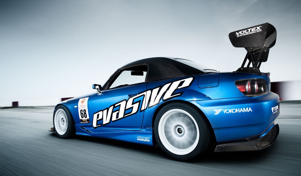 Спортивная Нonda s2000 со спойлером