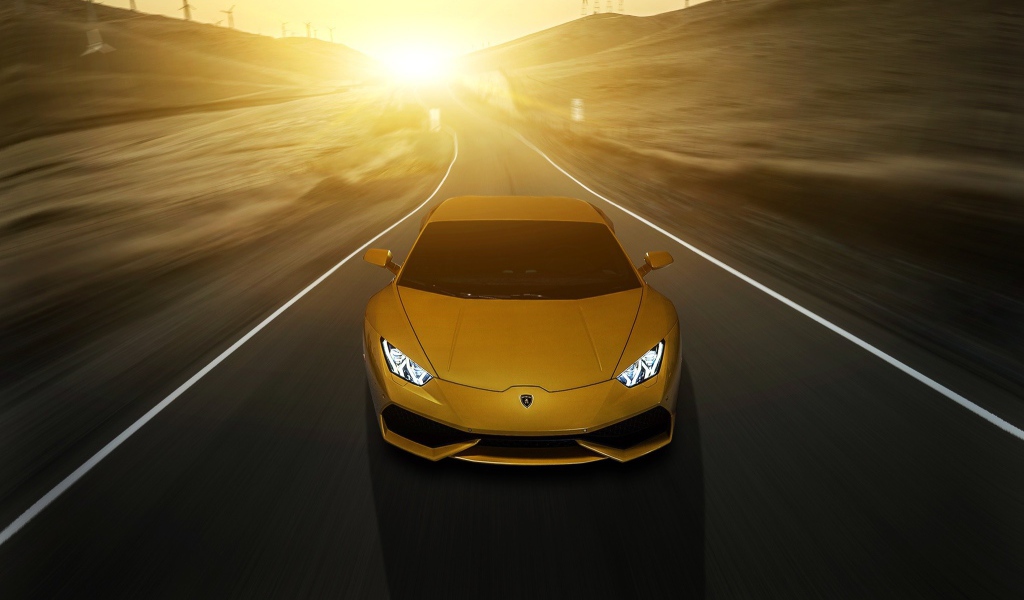 Автомобиль Lamborghini Huracan LP 610-4 на шоссе