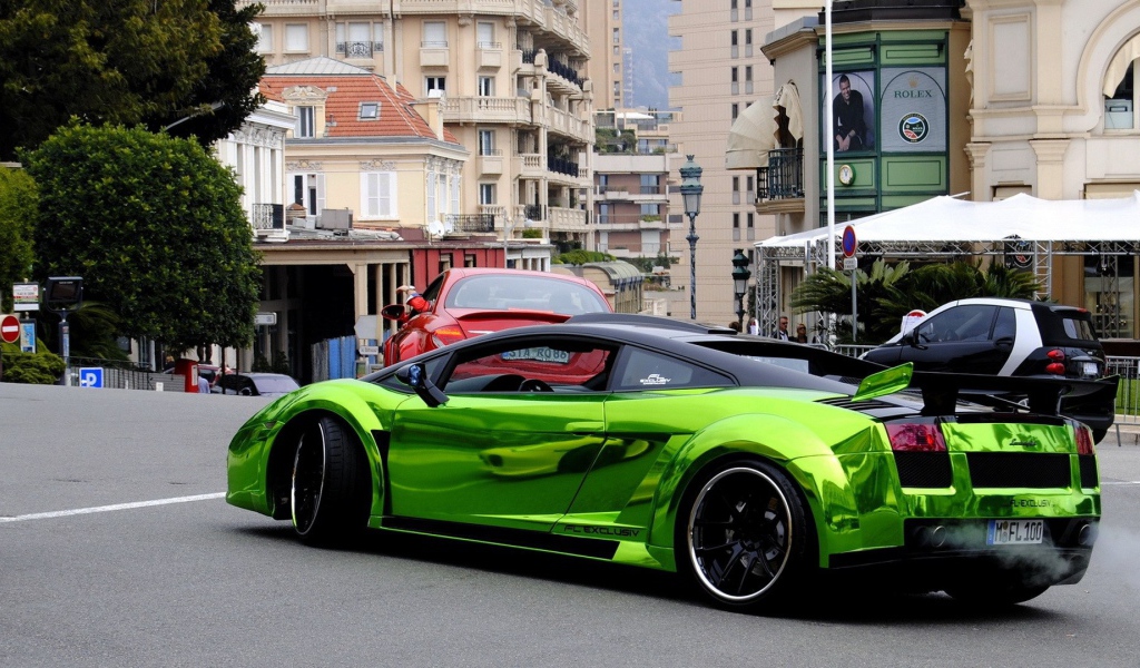 Блестящий зеленый Lamborghini Gallardo FL Exclusive