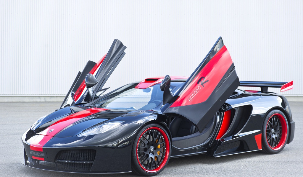 Черно красный McLaren MP4-12C