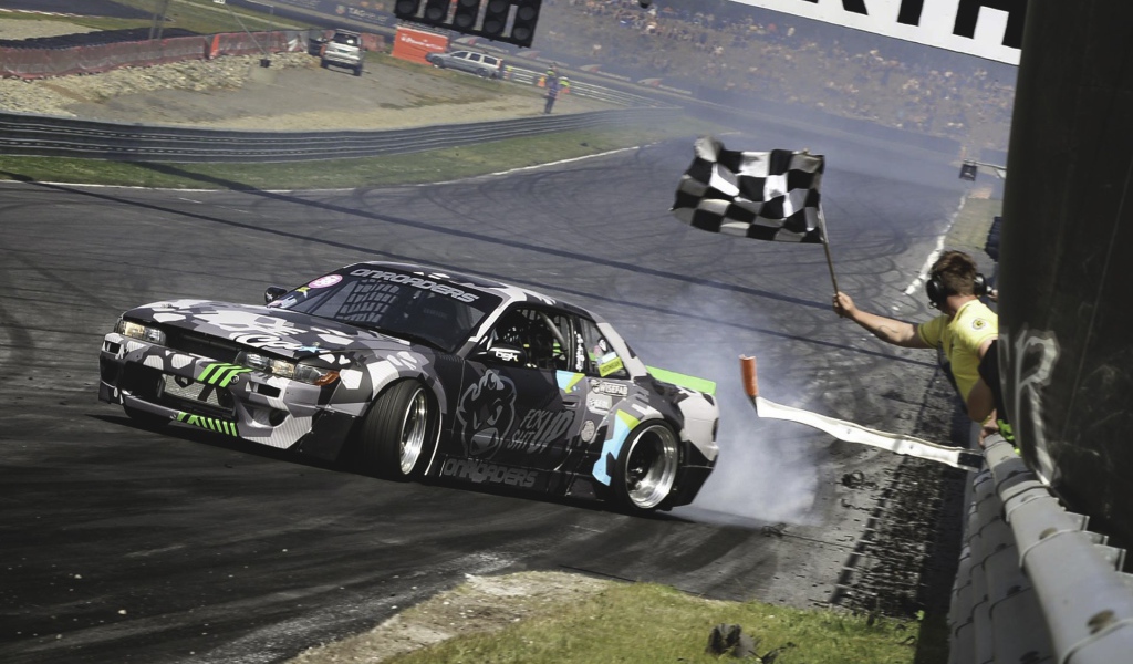 Финиш гоночного Nissan S13