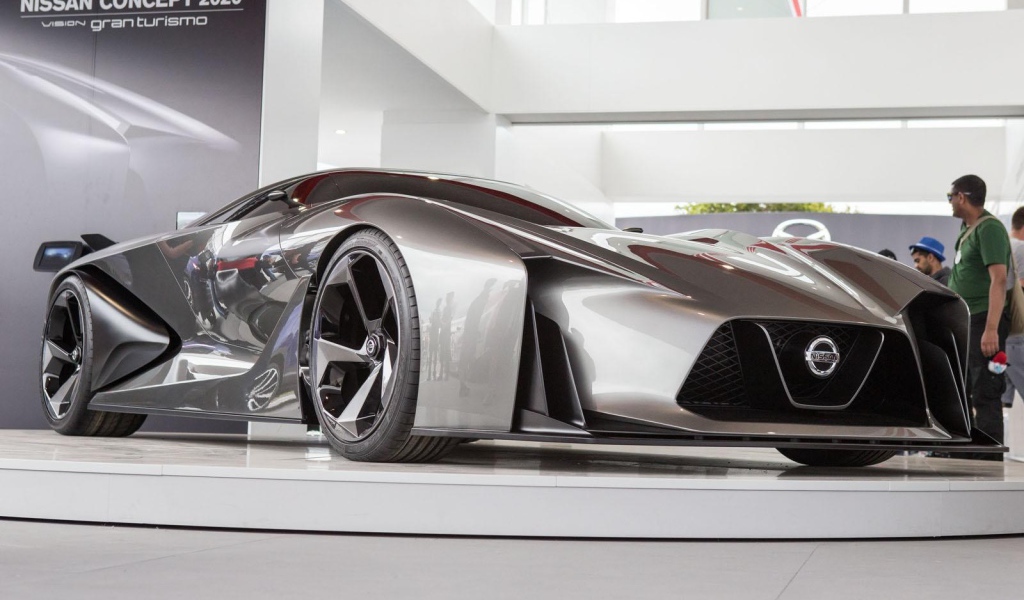 Новый автомобиль Nissan Concept 2020