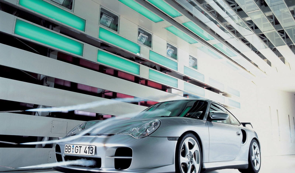 Автомобиль на испытании