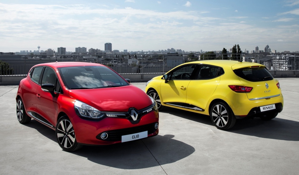 Красный и желтый Renault Clio 4