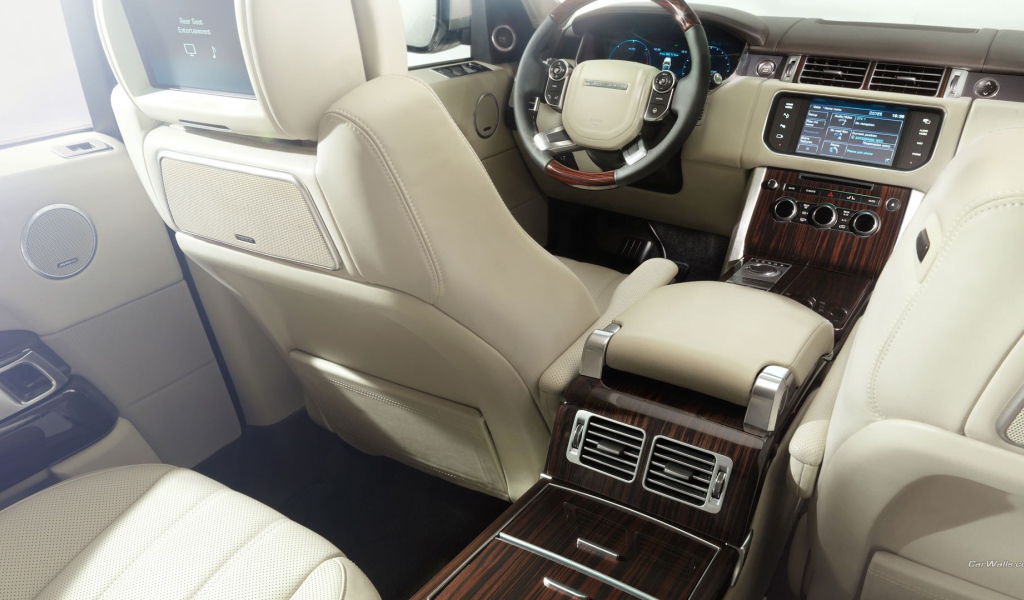 Интерьер автомобиля Range Rover