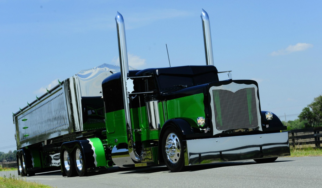 Американский грузовик  Peterbilt 379 EXHD