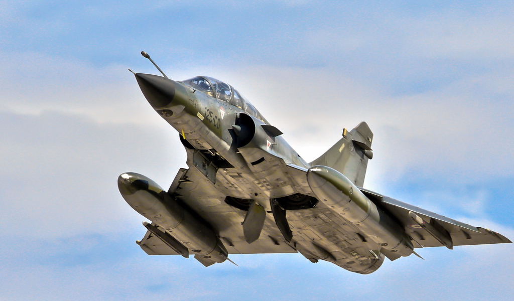 Самолет с бомбами