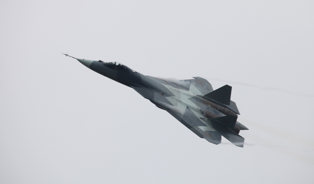 Военный самолет Т-50