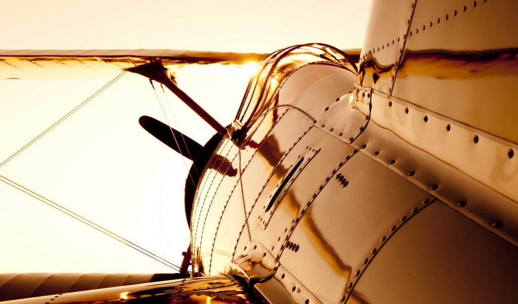 Самолет от хвоста до винта