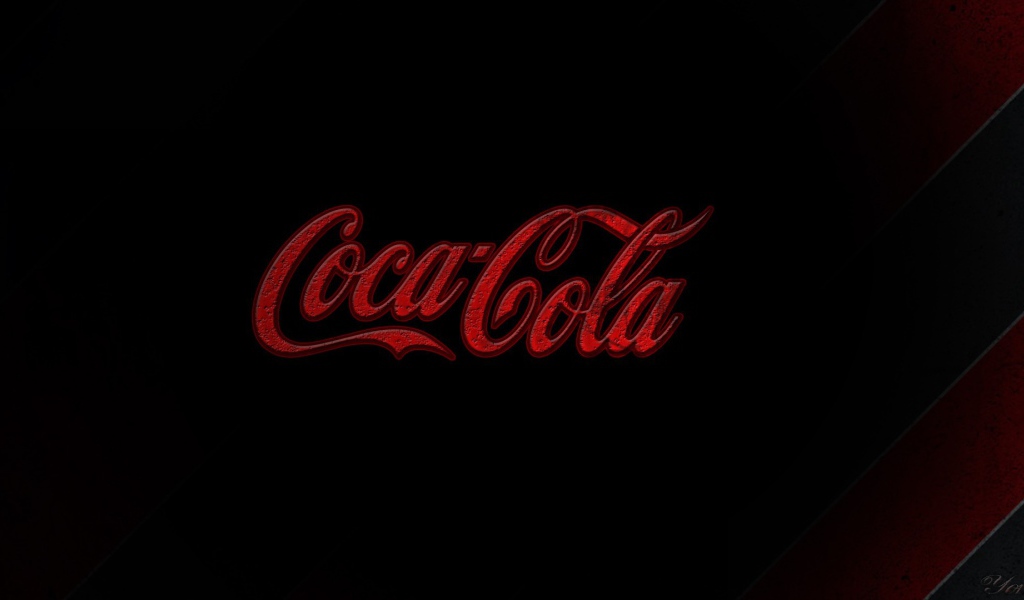 Напиток Кока-Кола, черный фон