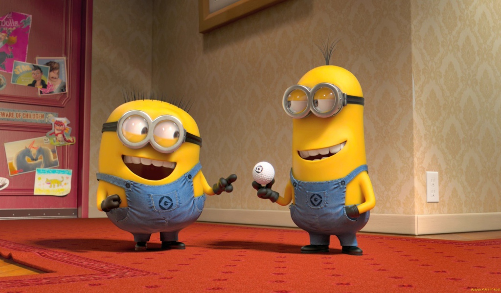 Миньоны с мячом для гольфа