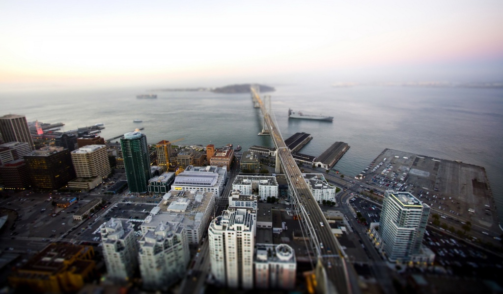 Мост к островной части города