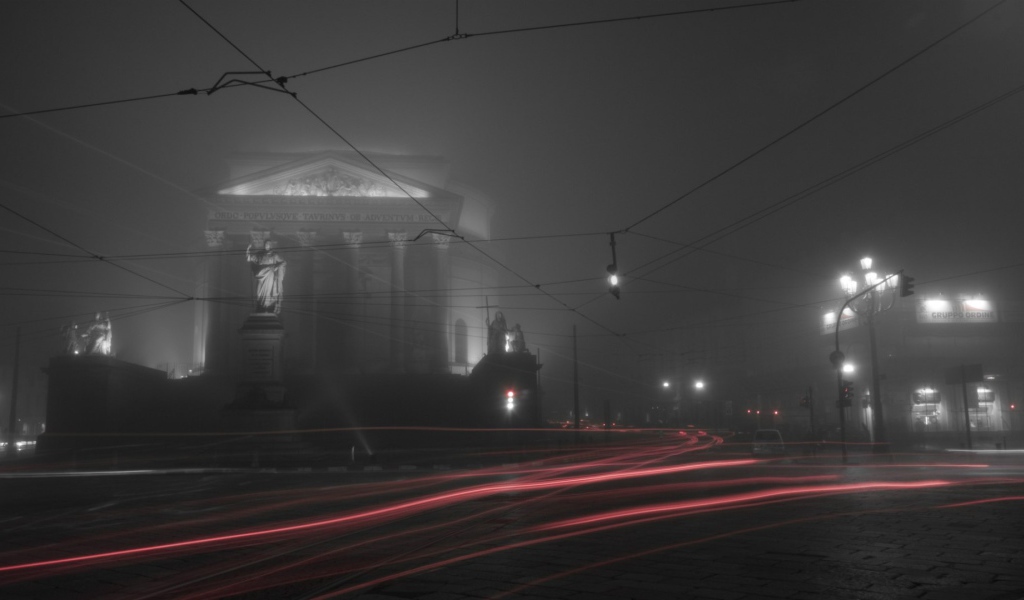 Туманный город Турин, Италия