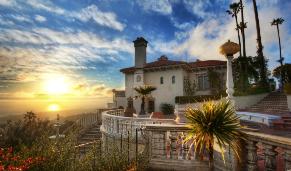 Замок Херста в Лос Анджелесе