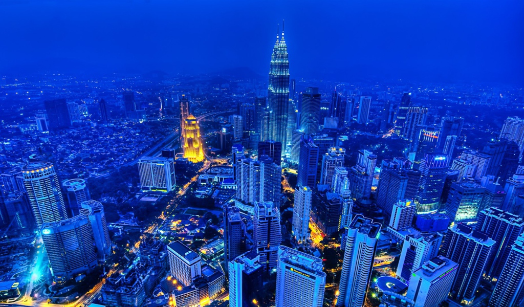 Куала-Лумпур в синей дымке, Малайзия