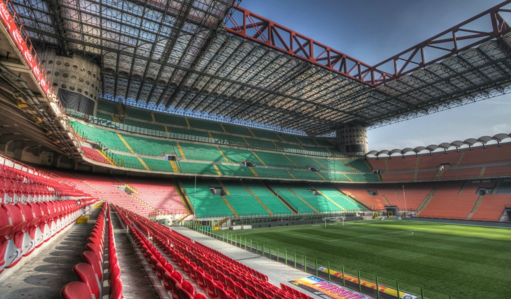 Миланский стадион Сан-Сиро