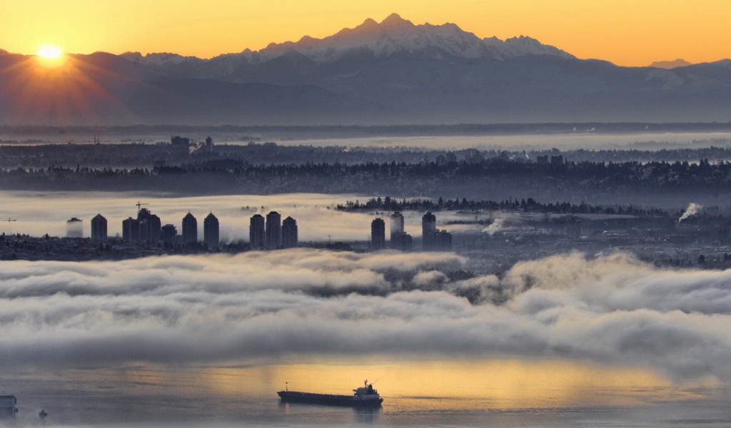 Утренний туман над Ванкувером