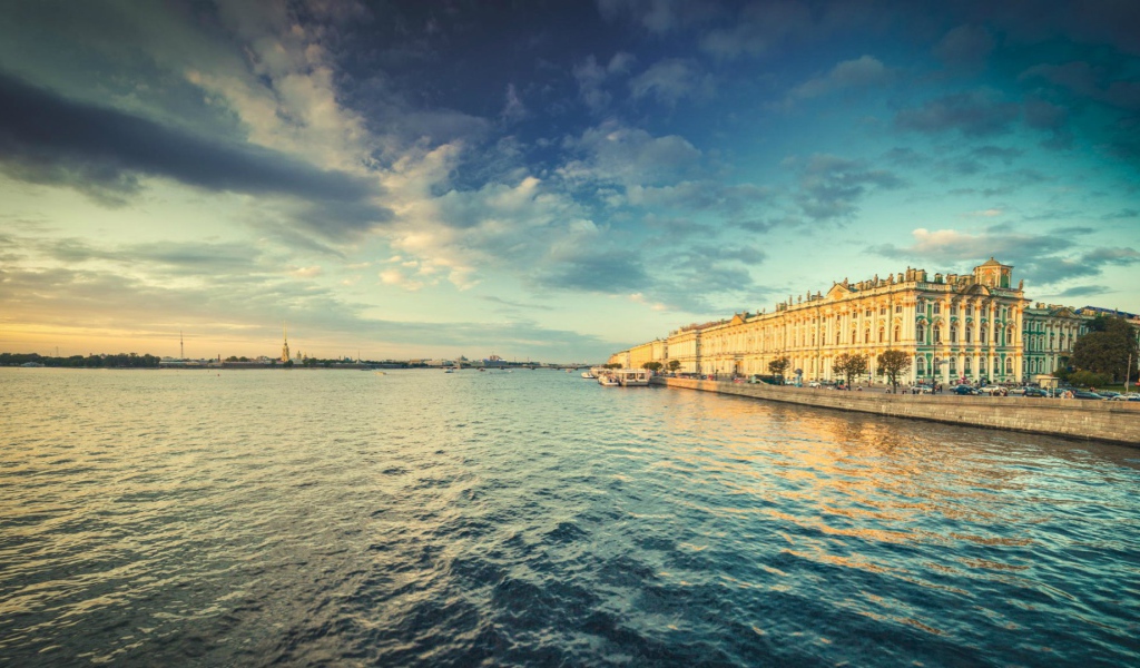 Река Нева в Санкт-Петербурге