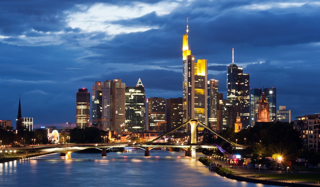 Ночной город Франкфурт