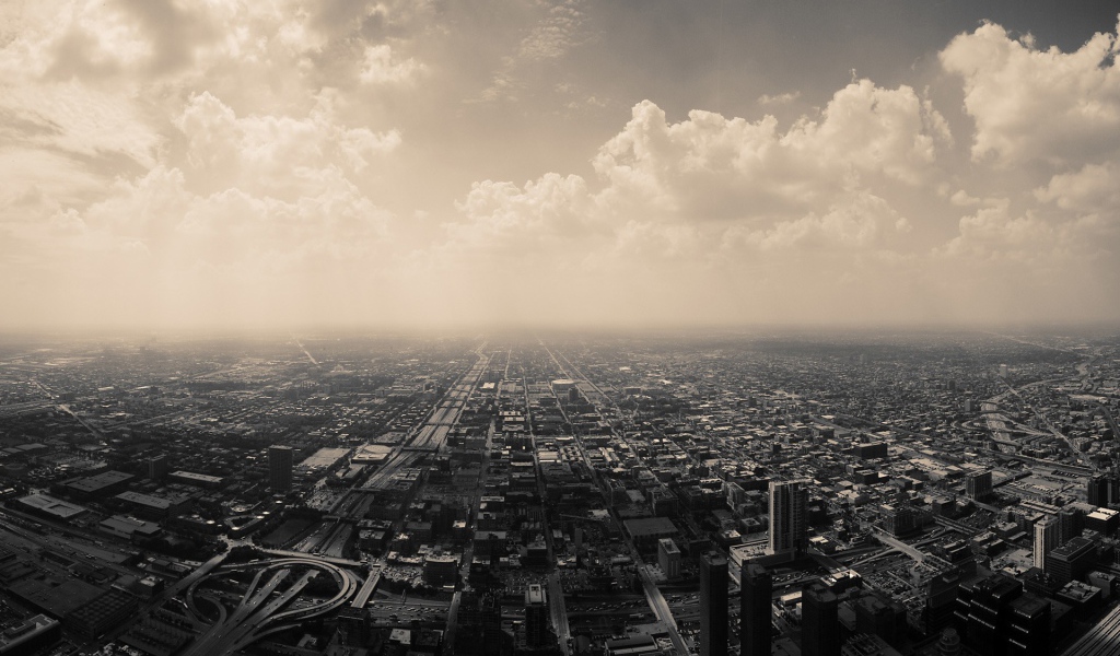 Панорама большого города, уходящего вдаль